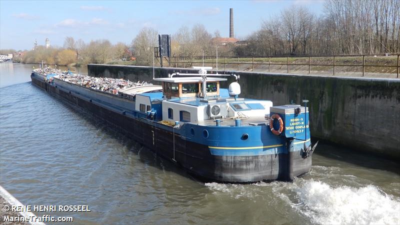 coeur docean 1 et 2 (Cargo ship) - IMO , MMSI 226009310, Call Sign FM5679 under the flag of France