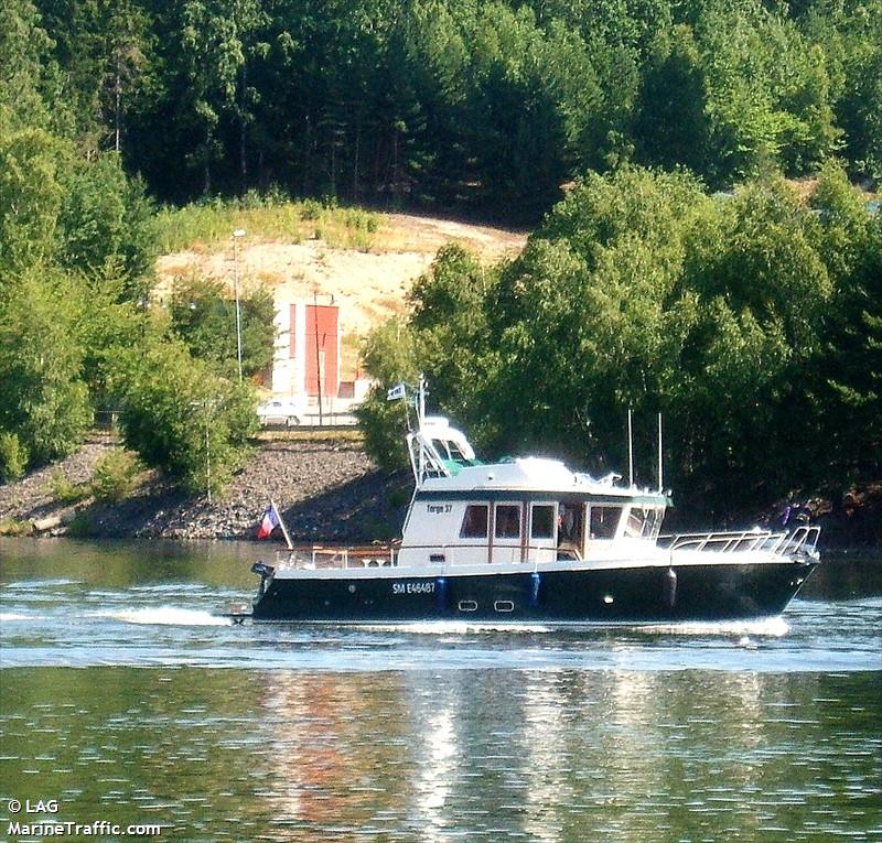 pitch (Pleasure craft) - IMO , MMSI 227122260, Call Sign FAA4374 under the flag of France