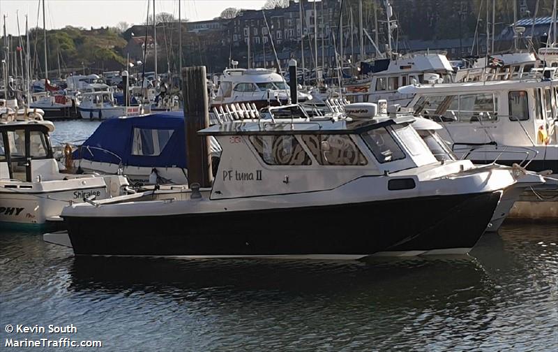 p f tuna (Fishing vessel) - IMO , MMSI 232004381, Call Sign MAF06 under the flag of United Kingdom (UK)
