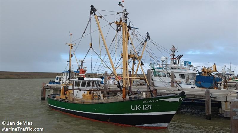 uk121 sola grata (Fishing Vessel) - IMO 8431906, MMSI 245235000, Call Sign PFDQ under the flag of Netherlands