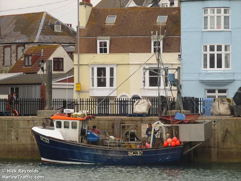 vicky anna (Fishing vessel) - IMO , MMSI 235105005, Call Sign MNQU9 under the flag of United Kingdom (UK)