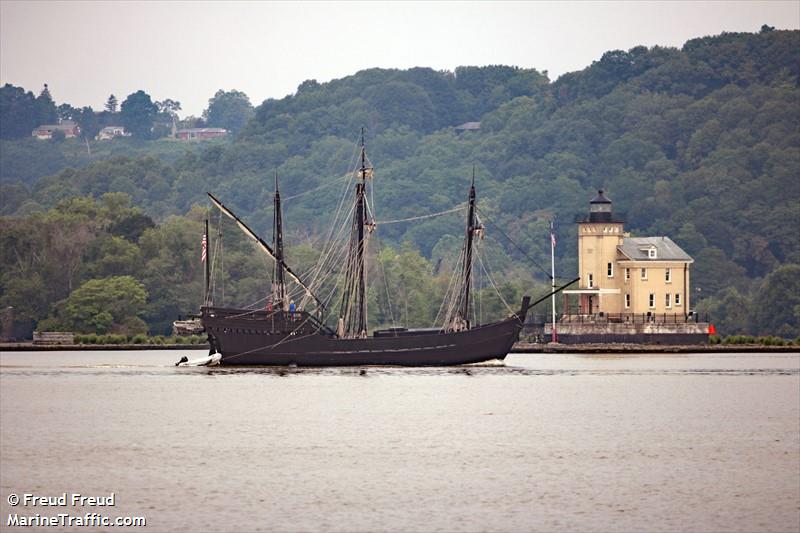 pinta (Sailing vessel) - IMO , MMSI 338101037 under the flag of USA