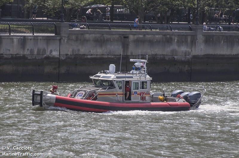 fdny m8 (SAR) - IMO , MMSI 367508630 under the flag of United States (USA)