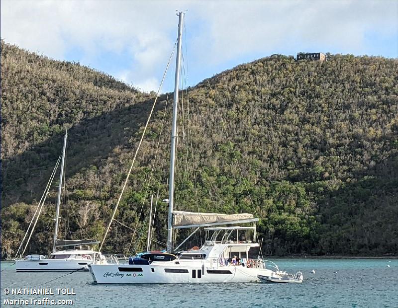 get along (Pleasure craft) - IMO , MMSI 375681000, Call Sign J8Y4749 under the flag of St Vincent & Grenadines