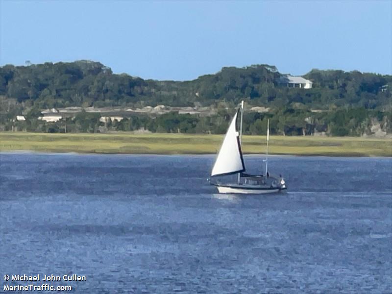 3 sheets (Sailing vessel) - IMO , MMSI 338338818, Call Sign 691585 under the flag of USA