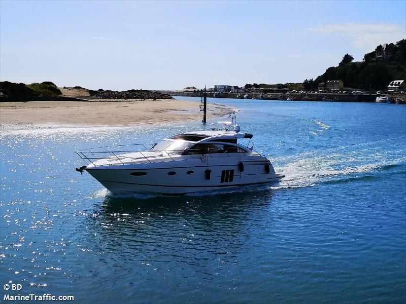 kir royal (Pleasure craft) - IMO , MMSI 235103532, Call Sign 2HGR9 under the flag of United Kingdom (UK)