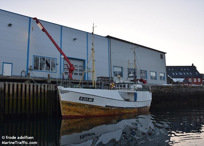 oerna (Fishing vessel) - IMO , MMSI 257307220, Call Sign LM 5850 under the flag of Norway