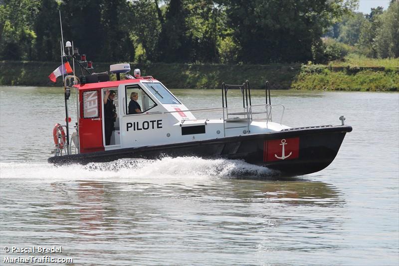 rouenpilo leopoldine (Pilot) - IMO , MMSI 227974840, Call Sign FGA3805 under the flag of France