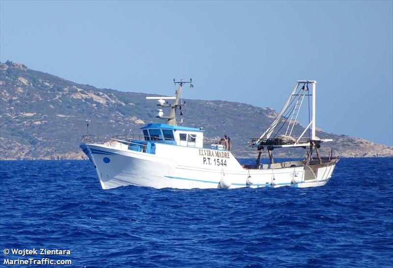 elvira madre (Fishing vessel) - IMO , MMSI 247151060, Call Sign ISXQ under the flag of Italy