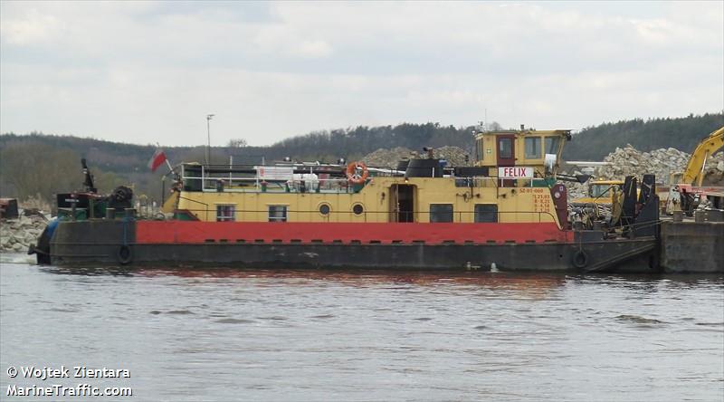 felix (Tug) - IMO , MMSI 261182433, Call Sign SR2433 under the flag of Poland