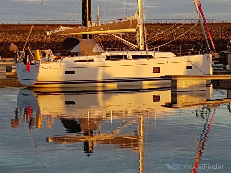 imagine (Pleasure craft) - IMO , MMSI 227895620, Call Sign FAF8137 under the flag of France