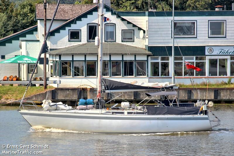 crystelle venture (Pleasure craft) - IMO , MMSI 235116417, Call Sign 2JJK9 under the flag of United Kingdom (UK)