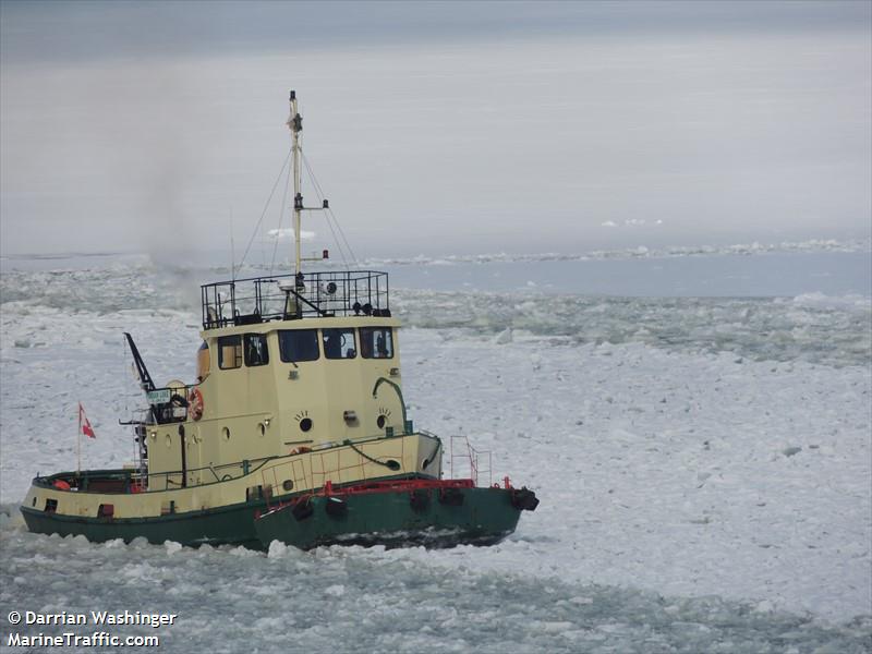 indian lake (Tug) - IMO , MMSI 316009757, Call Sign VC4379 under the flag of Canada