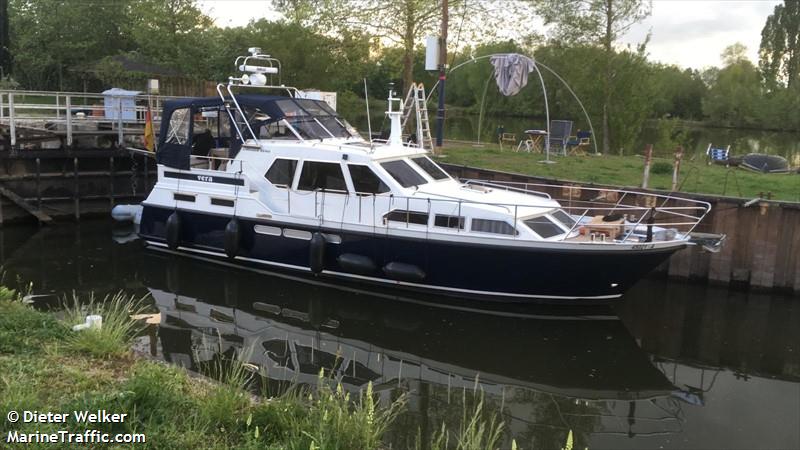 vera (Pleasure craft) - IMO , MMSI 211799240, Call Sign DB4017 under the flag of Germany