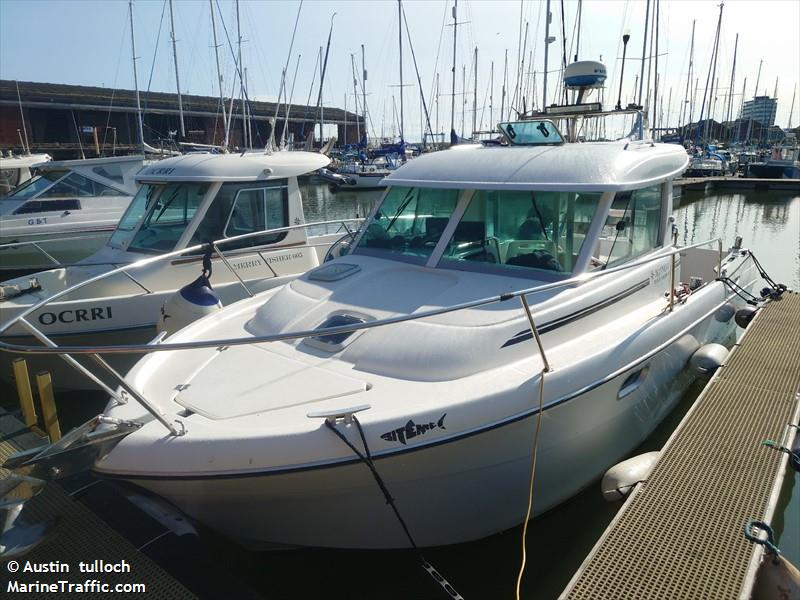 bite me (Pleasure craft) - IMO , MMSI 232028885, Call Sign MHTZ8 under the flag of United Kingdom (UK)