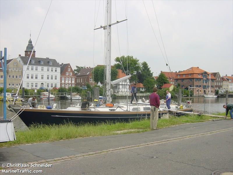 runner (Sailing vessel) - IMO , MMSI 235005060, Call Sign ZNSP4 under the flag of United Kingdom (UK)