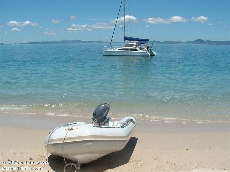 out of the blue (Sailing vessel) - IMO , MMSI 503697700 under the flag of Australia