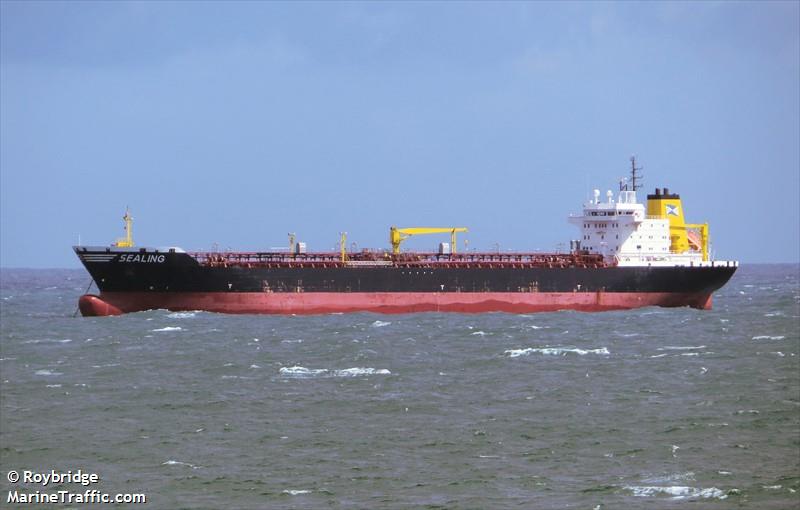 sealing (Oil Products Tanker) - IMO 9251652, MMSI 211397660, Call Sign DECO under the flag of Germany