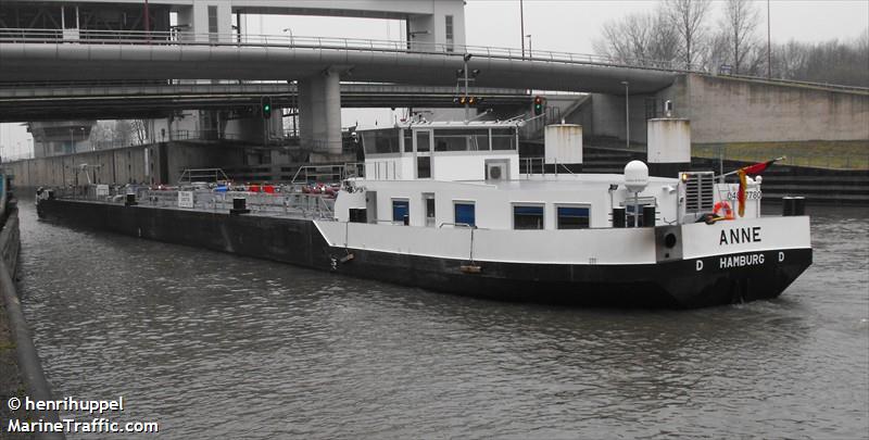 eiltank 67 (WIG) - IMO , MMSI 211469960, Call Sign DH2347 under the flag of Germany