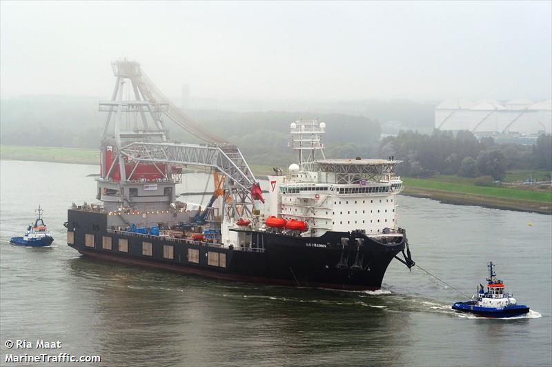 seaway strashnov (Crane Ship) - IMO 9452701, MMSI 212905000, Call Sign 5BNL2 under the flag of Cyprus