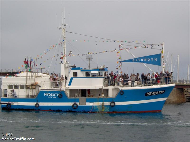 fv myosotis (Fishing Vessel) - IMO , MMSI 227584000, Call Sign FPMG under the flag of France