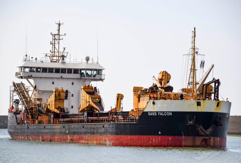 sand falcon (Hopper Dredger) - IMO 9151553, MMSI 232215000, Call Sign MXAW7 under the flag of United Kingdom (UK)