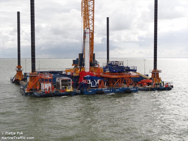 ssp (Dredging or UW ops) - IMO , MMSI 244023417, Call Sign PF2268 under the flag of Netherlands