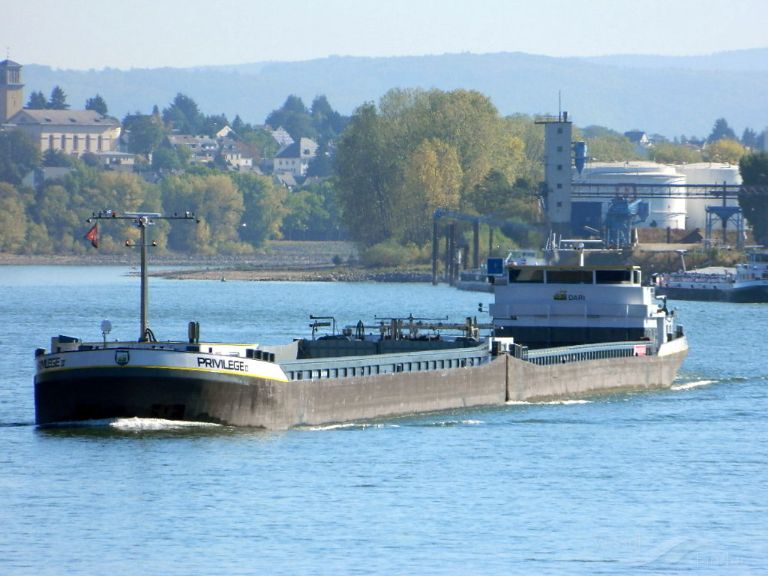 privilege (Cargo ship) - IMO , MMSI 244050206, Call Sign PD6559 under the flag of Netherlands