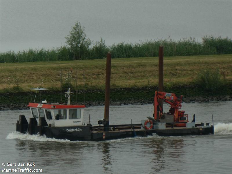 zuiderklip (Dredging or UW ops) - IMO , MMSI 244630200, Call Sign PF8957 under the flag of Netherlands