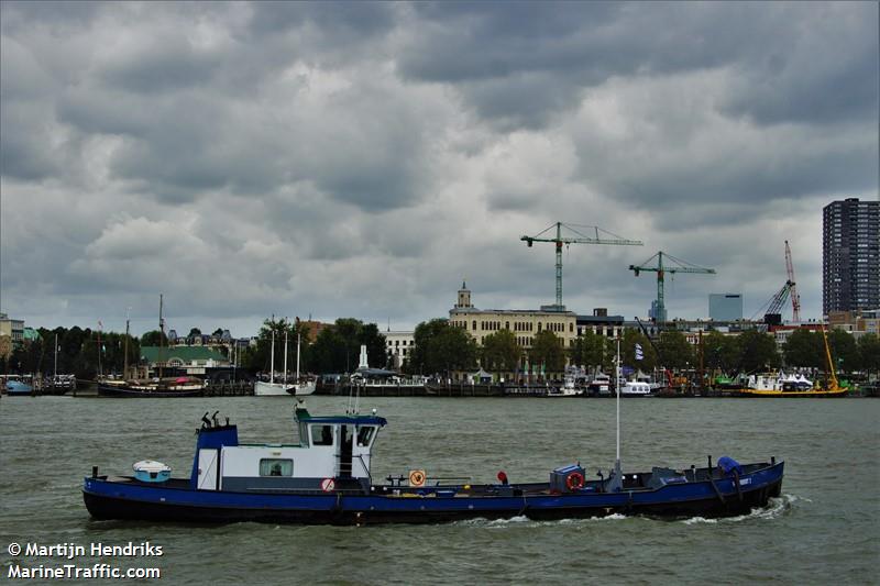 waterboot 2 (Unknown) - IMO , MMSI 244670998, Call Sign PE8312 under the flag of Netherlands