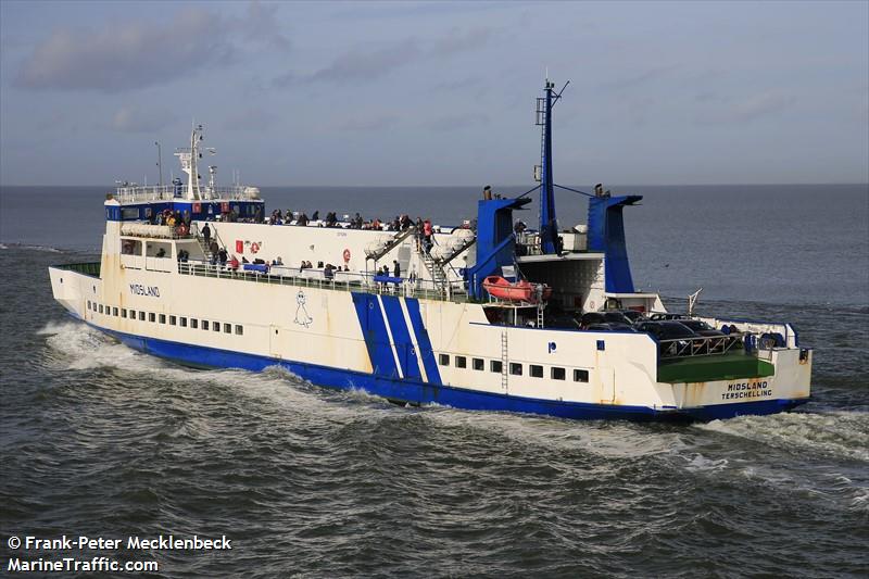 midsland (Passenger ship) - IMO , MMSI 244750393, Call Sign PG4564 under the flag of Netherlands