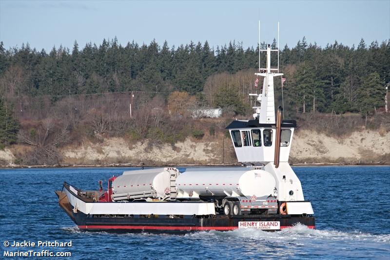 henry island (Cargo ship) - IMO , MMSI 367585560, Call Sign WDG9218 under the flag of United States (USA)