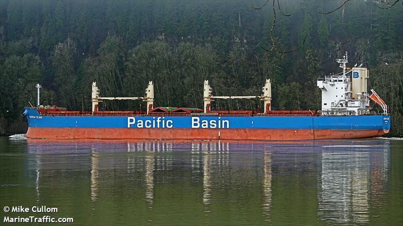 barrow island (Bulk Carrier) - IMO 9610743, MMSI 477767900, Call Sign VRMK7 under the flag of Hong Kong