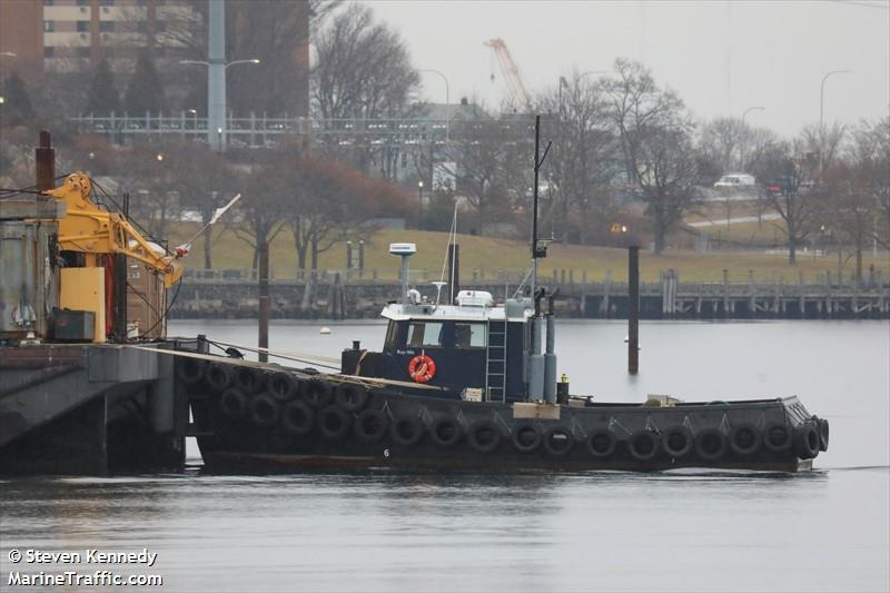 ray me (Tug) - IMO , MMSI 367653040, Call Sign WDH7935 under the flag of United States (USA)