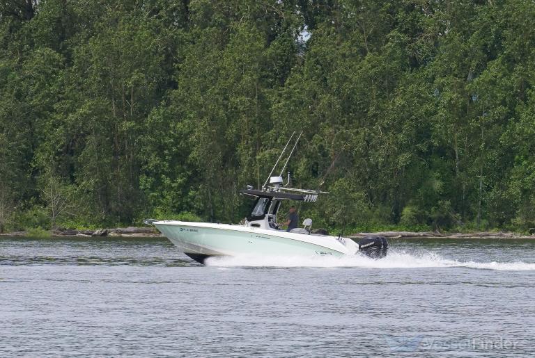 2nd best (Pleasure craft) - IMO , MMSI 316019344 under the flag of Canada