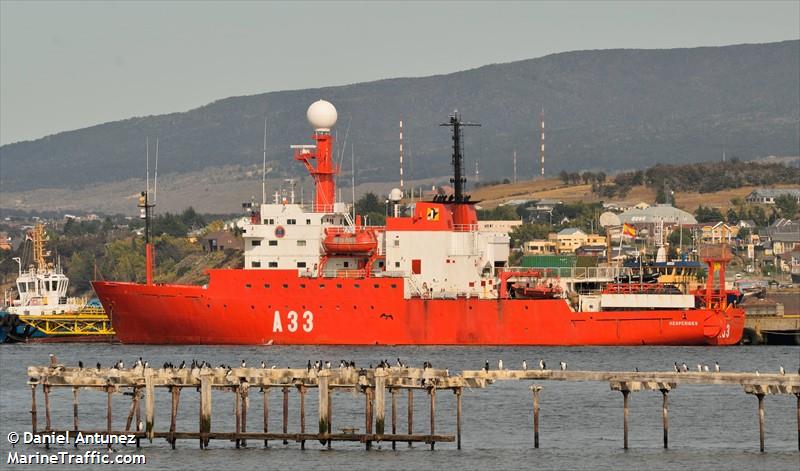 esps rv hesperides (Research Vessel) - IMO 8803563, MMSI 224886000, Call Sign EBBW under the flag of Spain