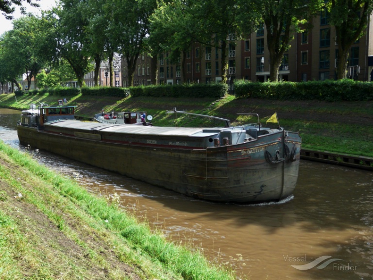 incus (Pleasure craft) - IMO , MMSI 205240390, Call Sign OT2403 under the flag of Belgium