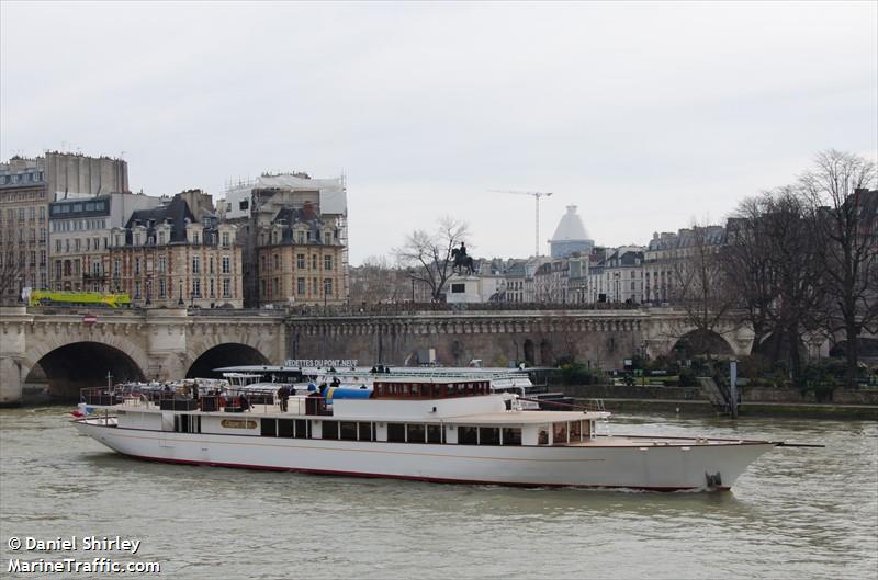clipper paris (Passenger ship) - IMO , MMSI 227718290, Call Sign FM4156 under the flag of France