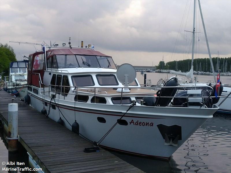 adeona (Pleasure craft) - IMO , MMSI 269057698, Call Sign HE7698 under the flag of Switzerland