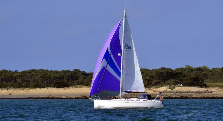 takacroar iii (Unknown) - IMO , MMSI 227799480, Call Sign FGG4122 under the flag of France