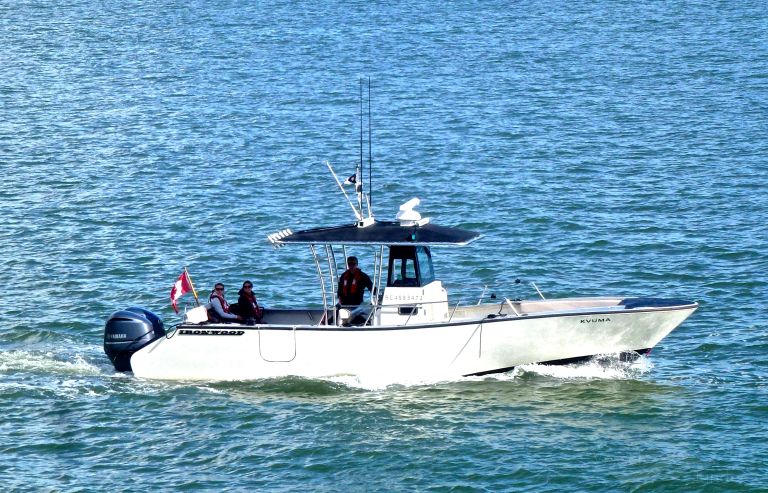 kvuma (Pleasure craft) - IMO , MMSI 316028116 under the flag of Canada
