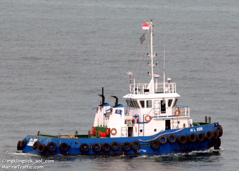 nl 928 (Tug) - IMO 9368168, MMSI 563697000, Call Sign 9V6652 under the flag of Singapore