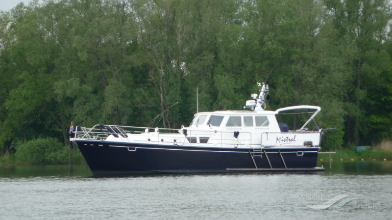beau (Pleasure craft) - IMO , MMSI 244770405, Call Sign PH5386 under the flag of Netherlands