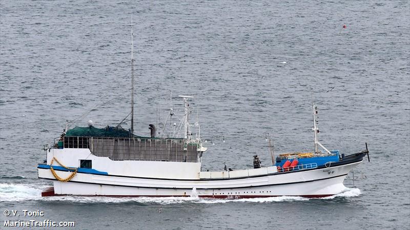 35 gyeong dong (Fishing vessel) - IMO , MMSI 440100880, Call Sign 355 under the flag of Korea