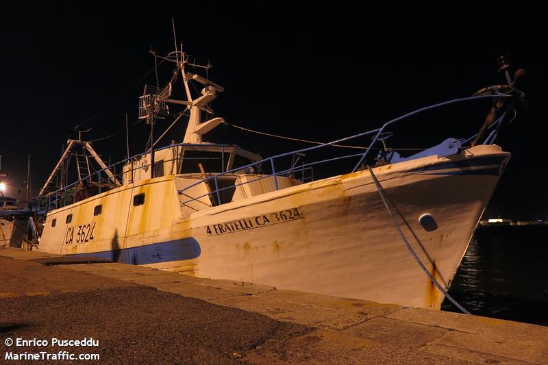 4 fratelli (Fishing vessel) - IMO , MMSI 247152780, Call Sign IQCB under the flag of Italy