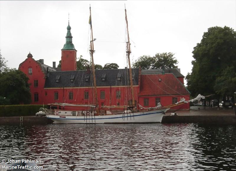 tre hjaertan (Sailing vessel) - IMO , MMSI 265594490 under the flag of Sweden