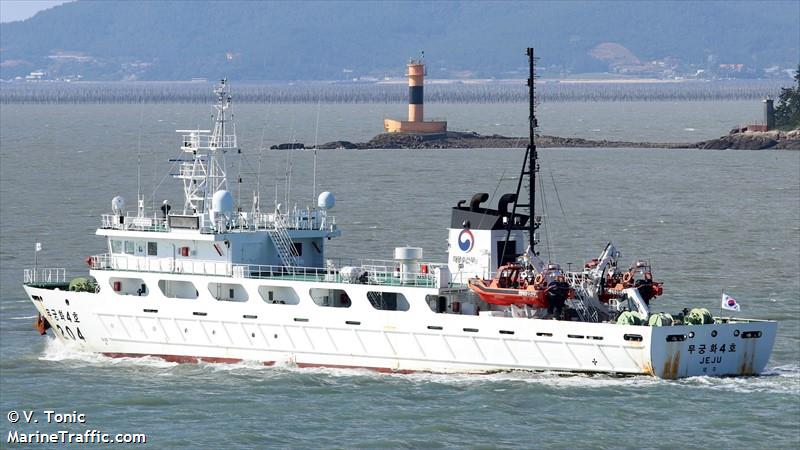 mugunghwa 4 (Law enforcment) - IMO , MMSI 440300400, Call Sign 6MSN under the flag of Korea