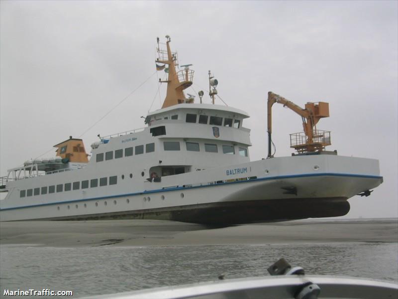 baltrum i (Passenger Ship) - IMO 7600562, MMSI 211286620, Call Sign DCVR under the flag of Germany