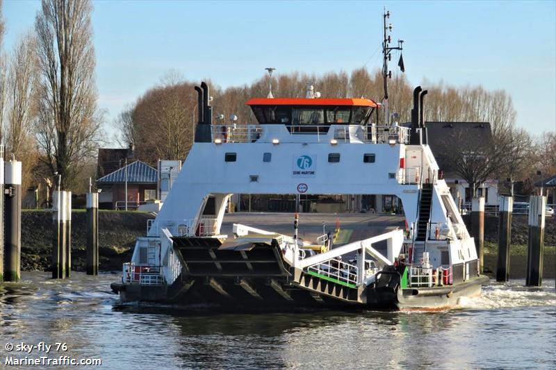 bac 23 (Passenger ship) - IMO , MMSI 227069110, Call Sign FGG9826 under the flag of France