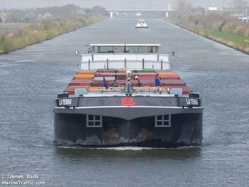 sustento (Cargo ship) - IMO , MMSI 244700631, Call Sign PG8361 under the flag of Netherlands